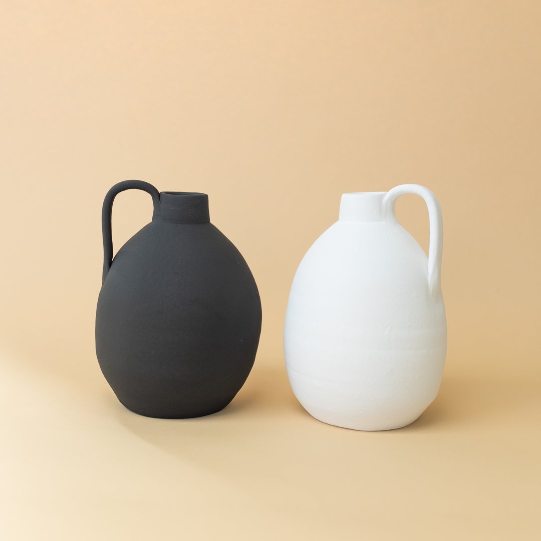 Handmade ceramic vase with handle – 25cm – Black/White – Made in Portugal